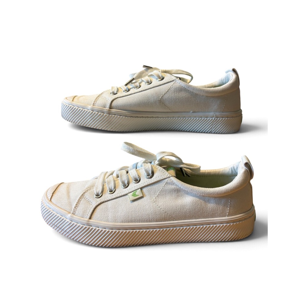 Cariuma OCA Low Off White Canvas Sneakers Sustainable Lace Up Shoes Womens sz 8